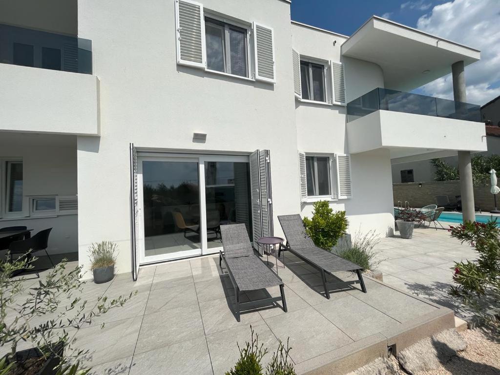 比比涅Haus Dalmatia With Heated Pool公寓 外观 照片