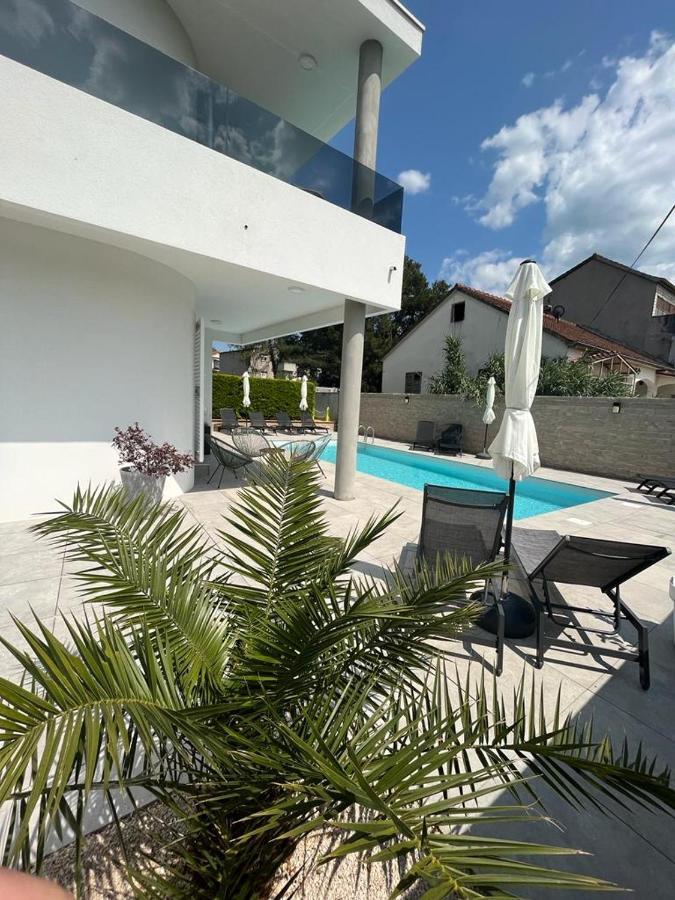 比比涅Haus Dalmatia With Heated Pool公寓 外观 照片