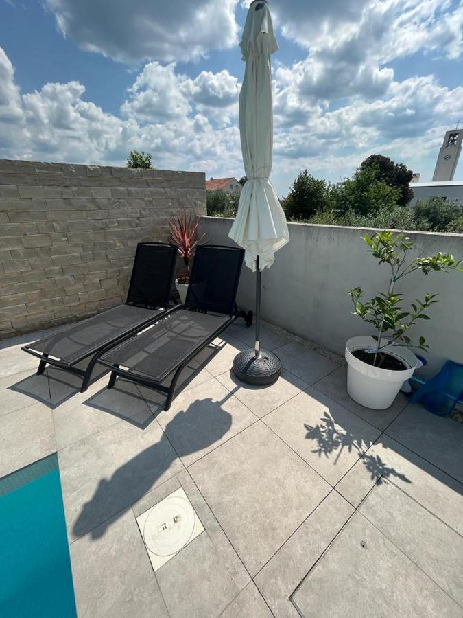 比比涅Haus Dalmatia With Heated Pool公寓 外观 照片