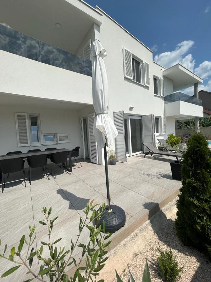 比比涅Haus Dalmatia With Heated Pool公寓 外观 照片